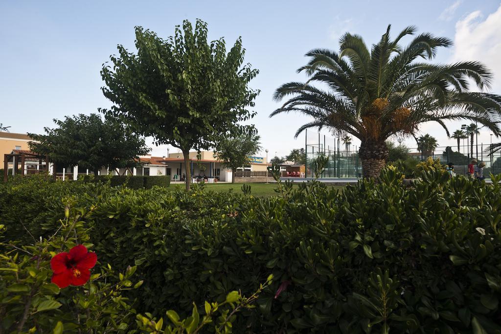 Apartamentos Sa Caleta Exterior photo